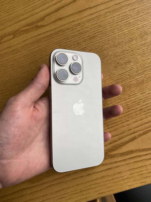 Продается apple iphone 16 pro