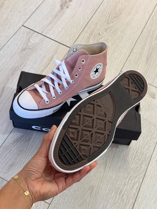 Converse кеды.