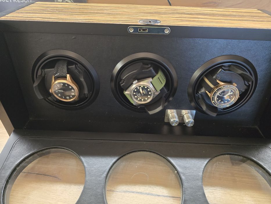 Кутия / навивачка за 3 часовника