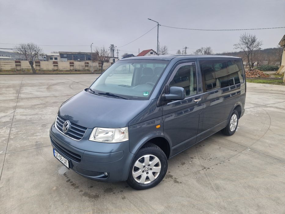 VW T5 8+1 locuri 2.5 TDI
