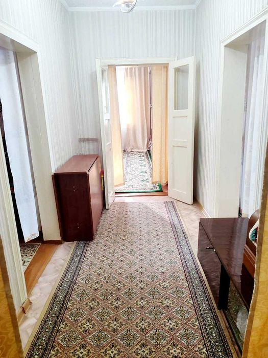 ПРодам дом 4 комнаты 10соток