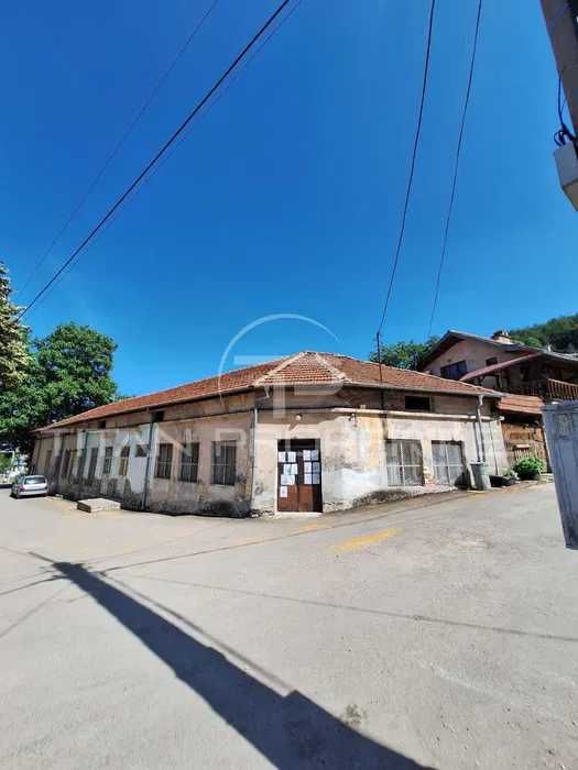 Продава се Магазин в Пловдив, Тракия - 240 кв.м за 625 €/кв.м - Снимка #1