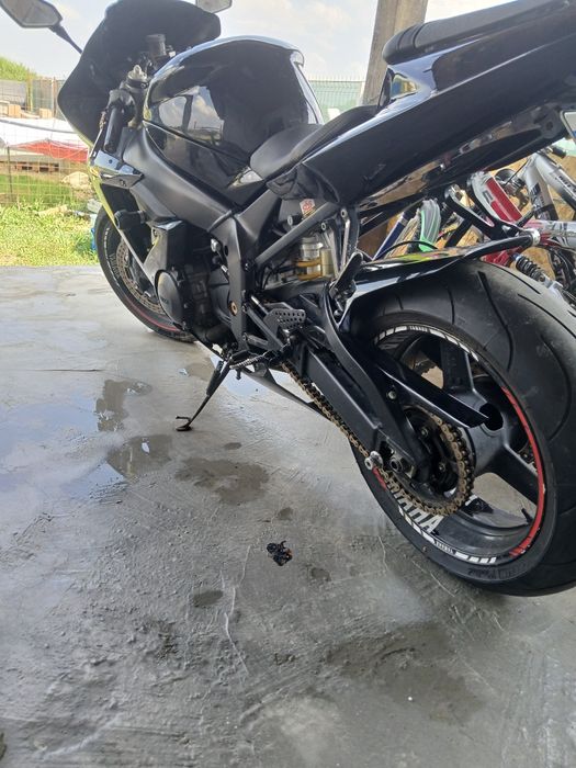 Vand yamaha r1 2003 pe injectie limitat a2 in acte