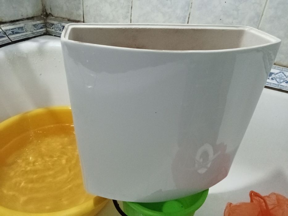 Бачок унитаза без крышки