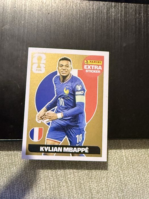kiliyan mbape gold extra sticker