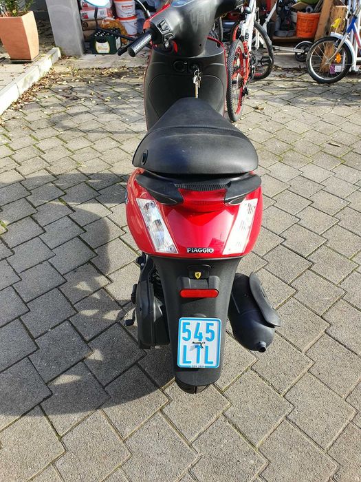 PIAGGO    скутер