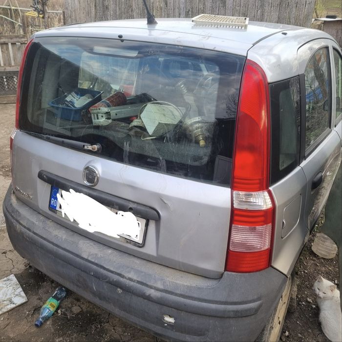 Dezmembrez Fiat panda 2008