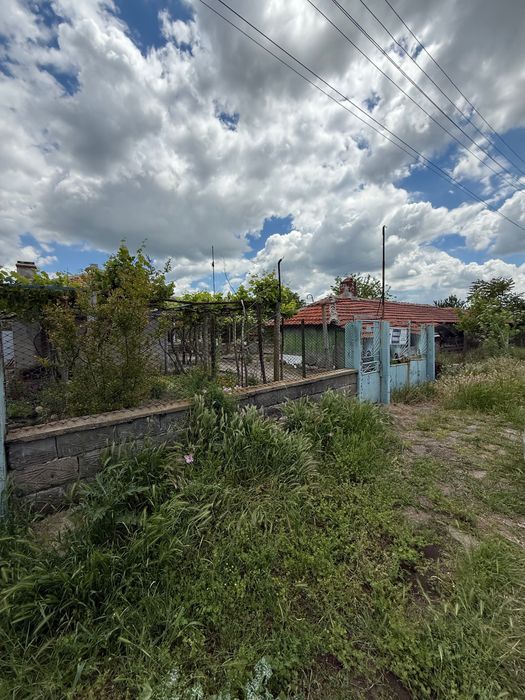 Продава се Къща в с. Пет могили, Област Сливен - 100 кв.м за 300 €/кв.м - Снимка #1