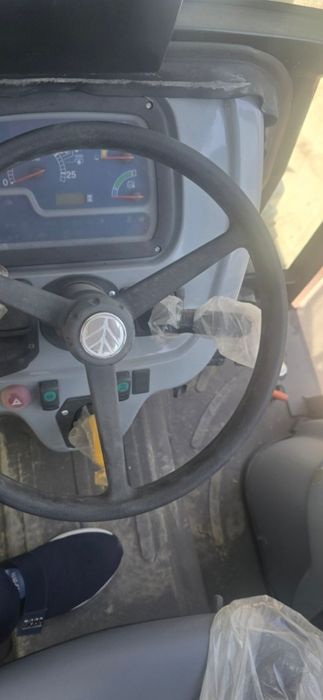 Dt 4 65B Nev Holland