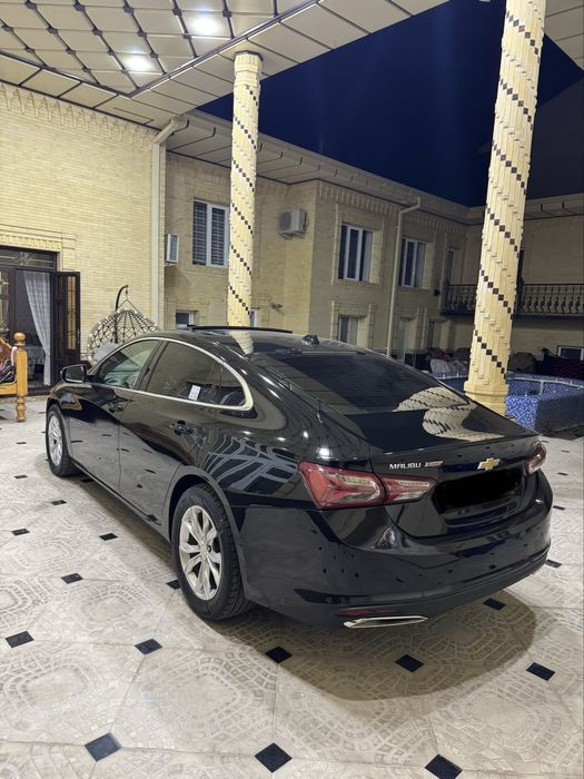 Malibu 2.4 primier qora