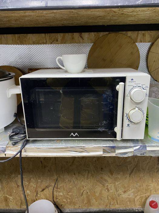 Продам оборудование для кафе ресторан(суши,пицца)