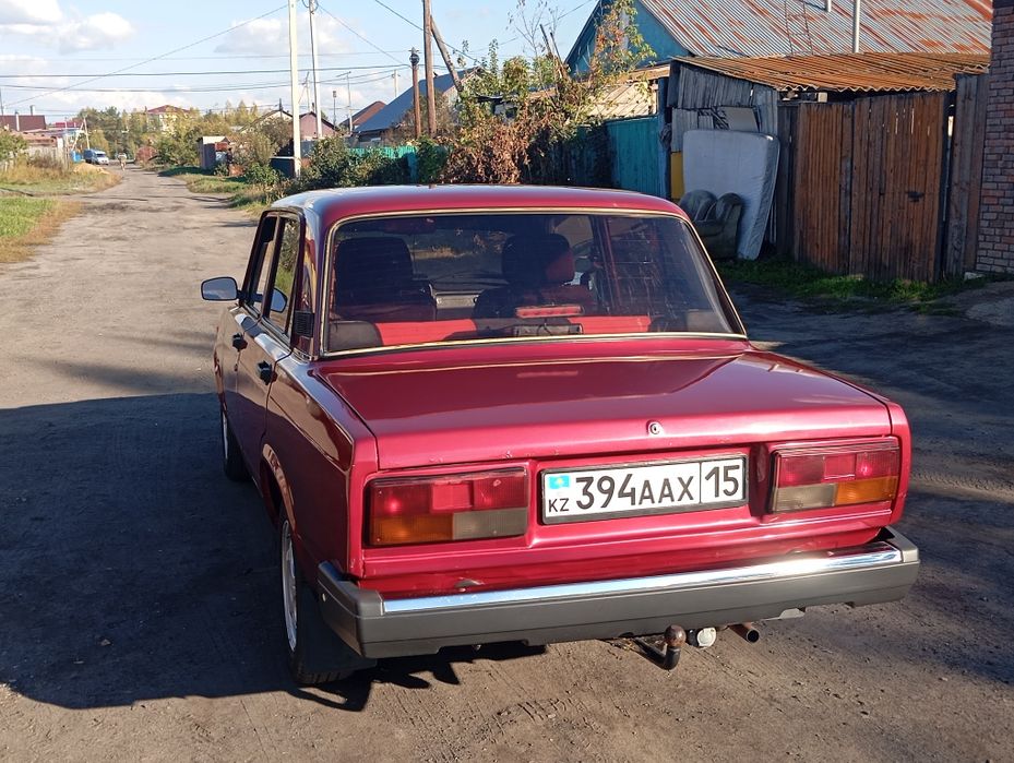 Ваз 2107 на отличном ходу.