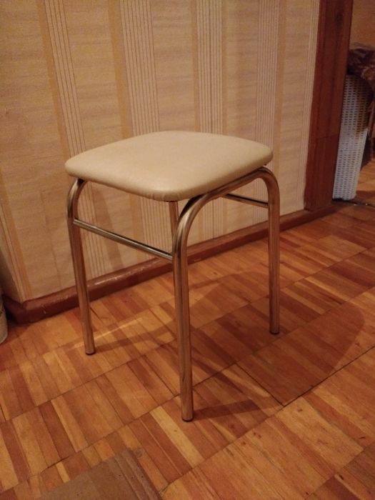 Стулья мягкие, новые, 4 шт. По 300000 сум