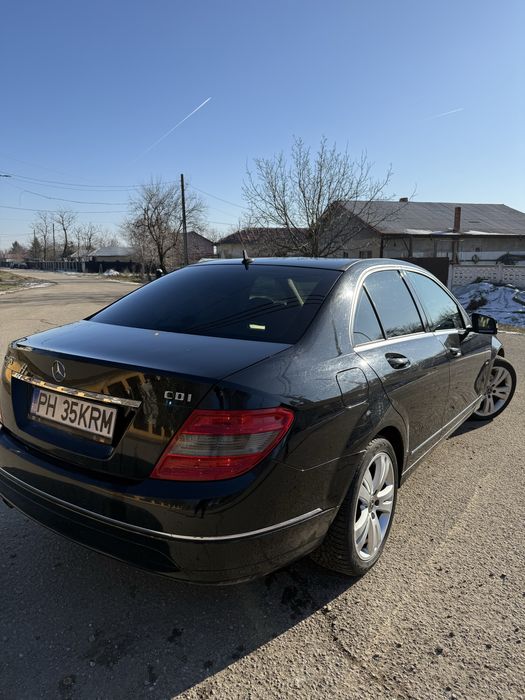 Vând Mercedes Benz W204