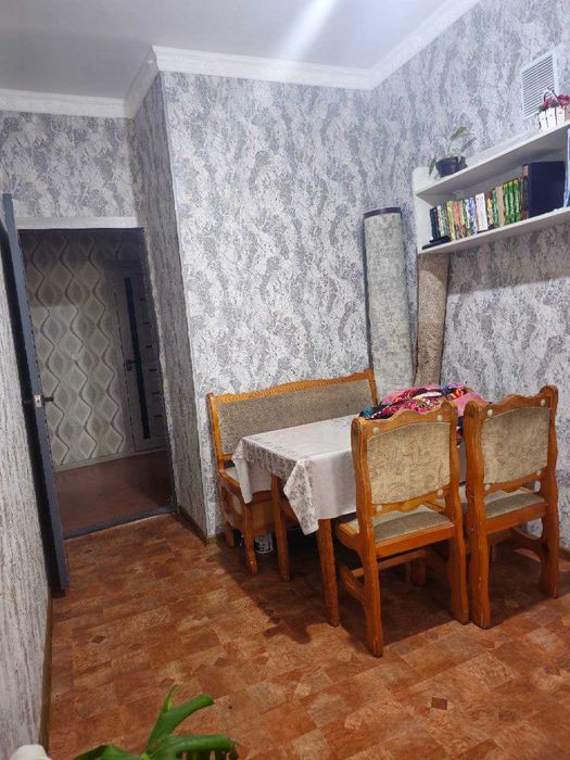 2в3/2/4 на Паркентском кирпич 46м балкон 1,5х6м комнаты раздельные