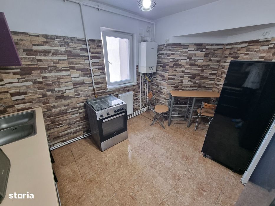 Apartament 3 camere zona Trocadero