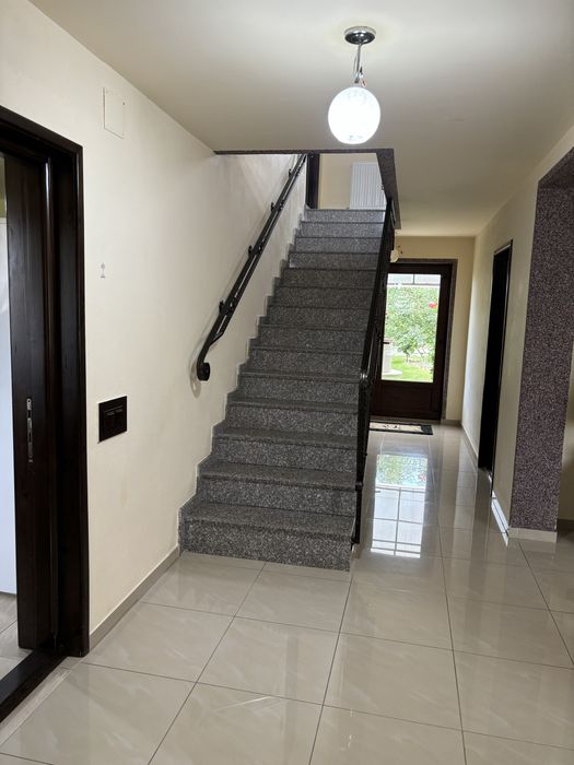 Vand casa individuala-zona Dumbrava Nord