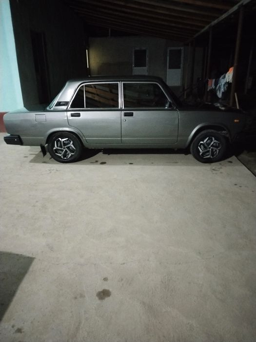 Vaz 2107 sotiladi 1998 yurishlari zoʻr 06 mator moy yemidi 5 karopka