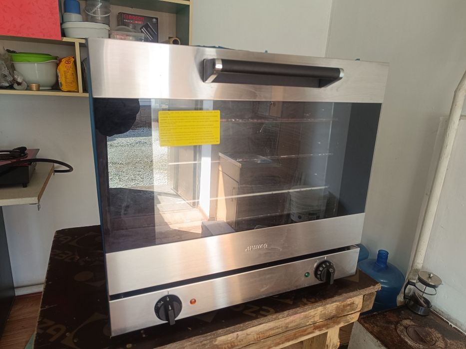 Духовка Smeg конвекционная