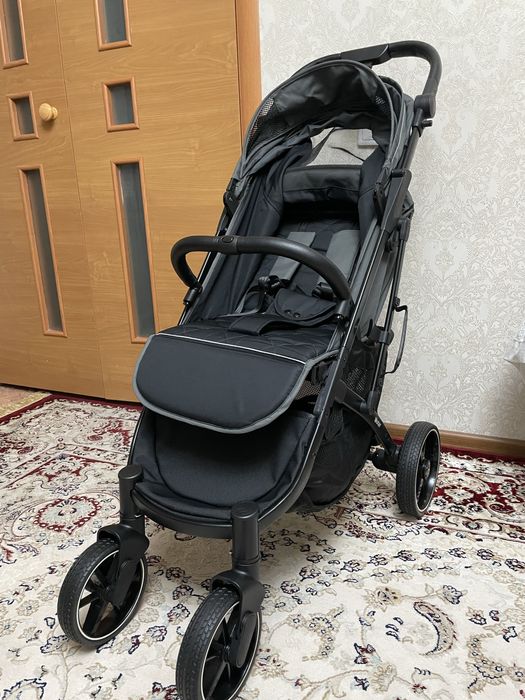 Коляска прогулочная