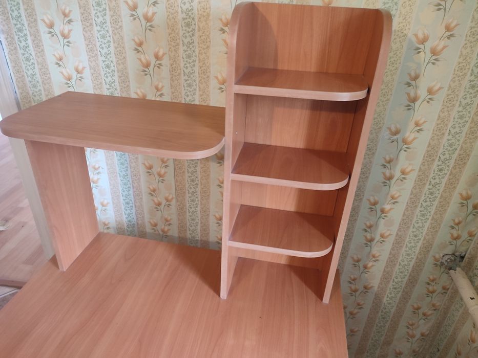 Компьютерный столик