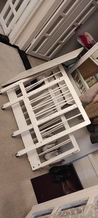 Детская кровать в хорошем состояни