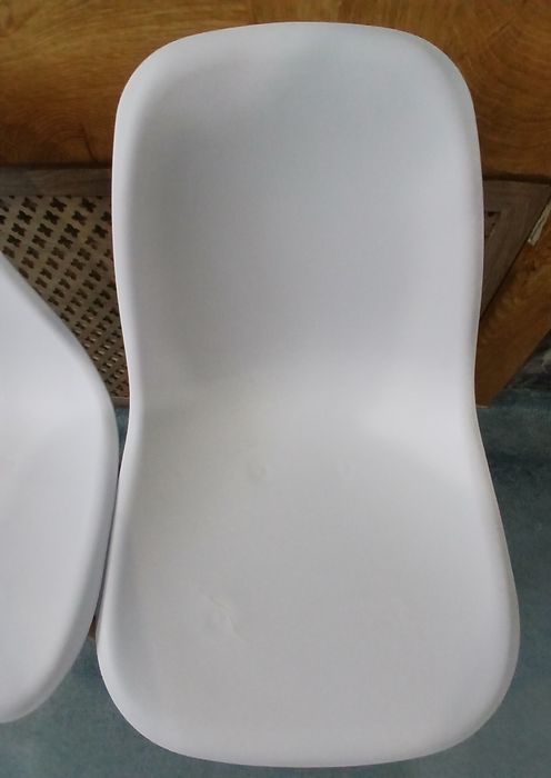 2 Б/У стула за 10.000 в одни руки!