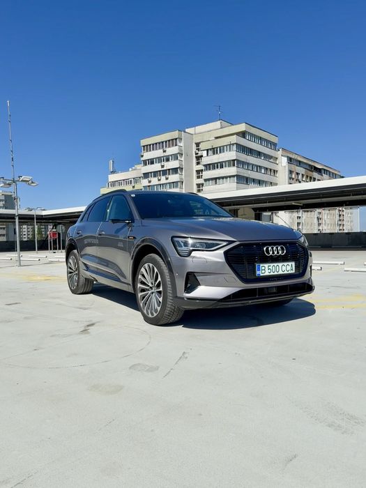 Audi Q8 e-tron 55 quattro 408 CP | S line | Virtual Mirrors | B&O | camere 360