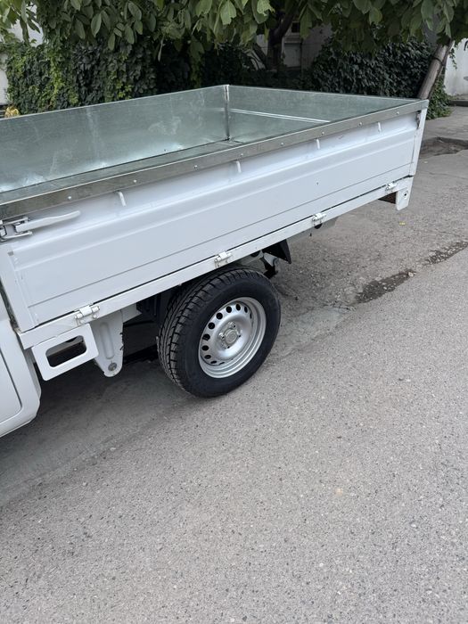 Dongfeng  Dubl kabina 88 ot kuchi