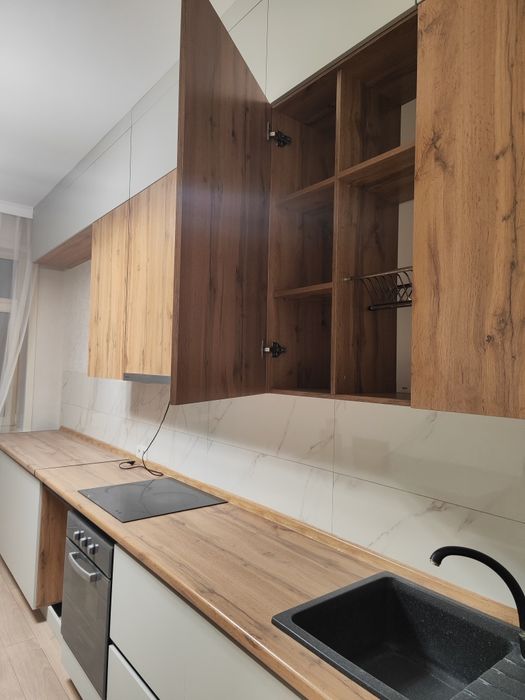 Кухонный гарнитур!