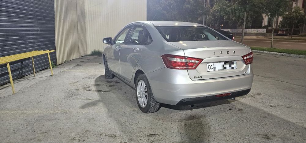 Лада Веста 1.8. 2019