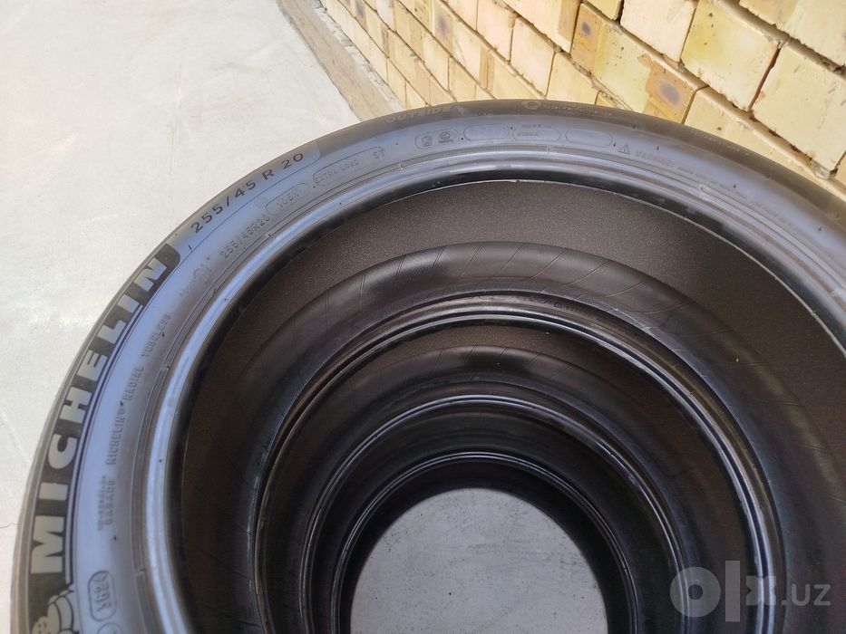 255 45 R20 Shina Michelin