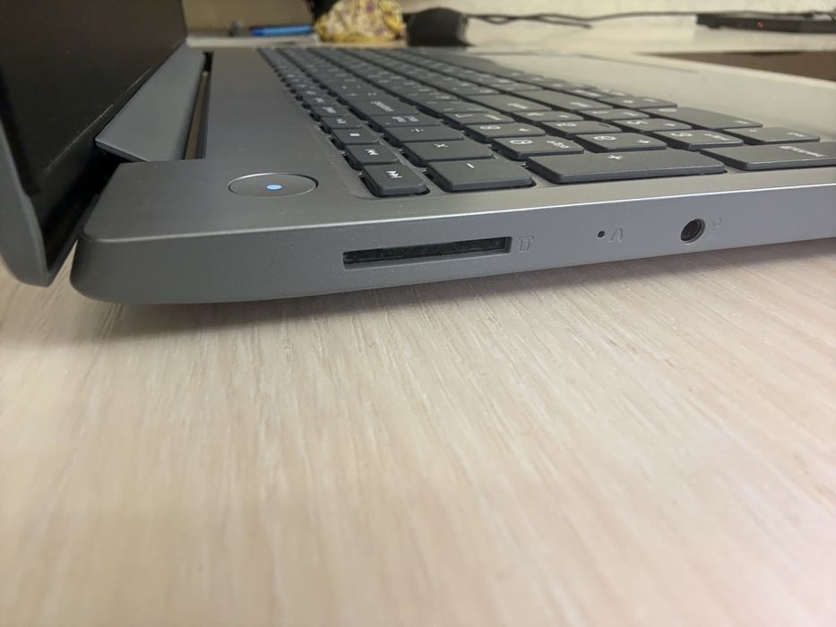 Lenovo IdeaPad 3 15ADA05