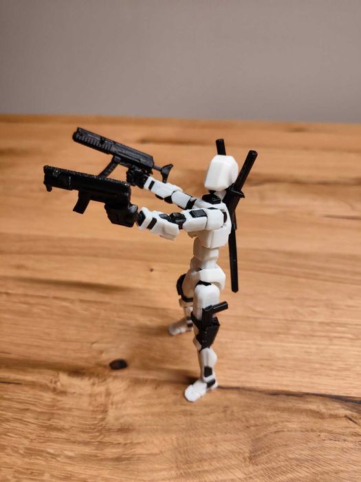 Екшън фигура Dummy 13 + комплект оръжия и аксесоари — пълен сет