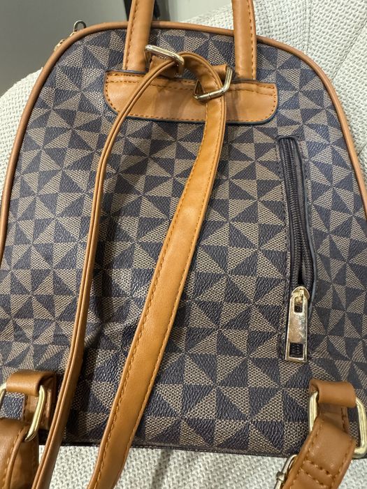 Страхотна раница