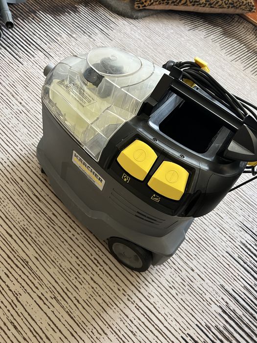 Продам моющий пылесос Karcher Puzzi 8/1