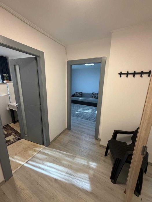 Inchirez apartament ultracentral langa Tribunal SV.,parter inalt.pentru locuit sau spatiu comercial,birouri.coafor,etc.