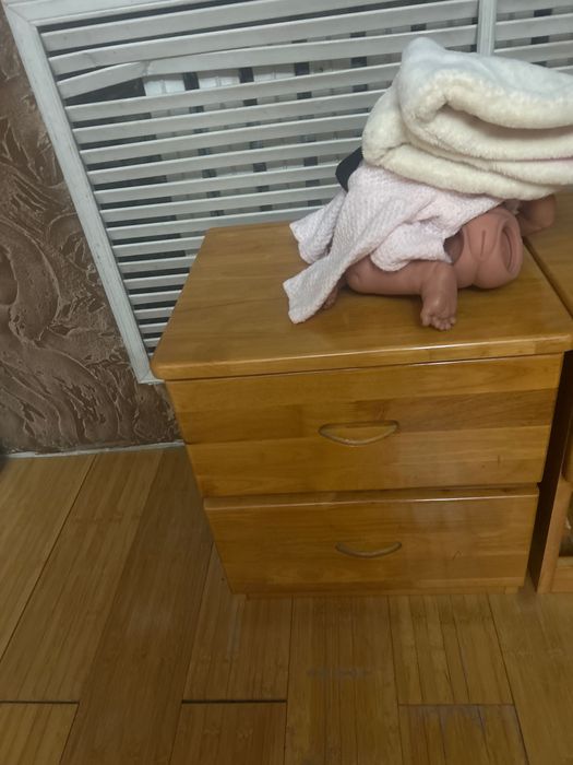 Трюмо с зеркалом отдам бесплатно