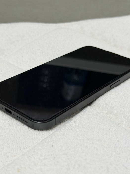 Продам Айфон 15 про макс 256