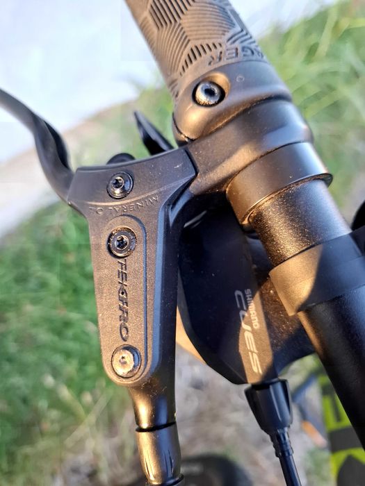 Trek Marlin 5 Gen 3 2025  Power Surge