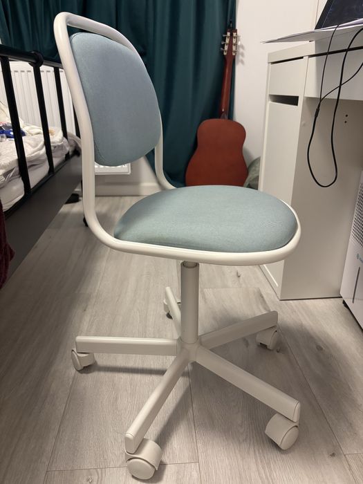 Scaun ikea copii 9-12 ani