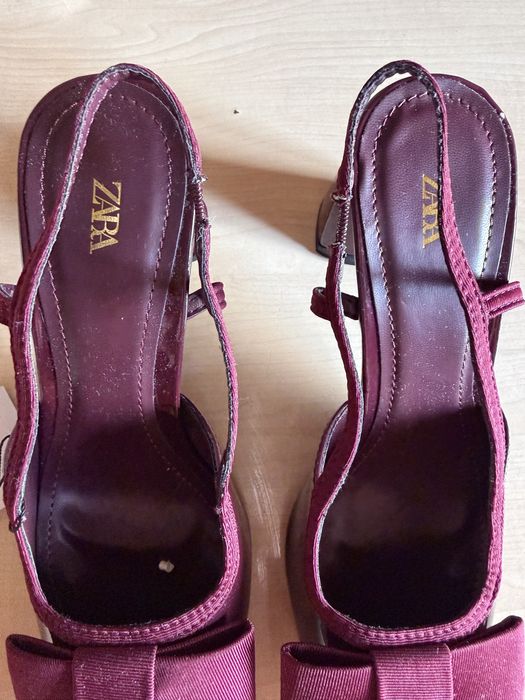 Босоножки новые ZARA