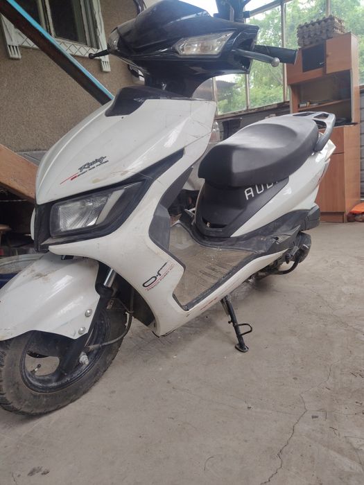 Продам Скутер 125 куб