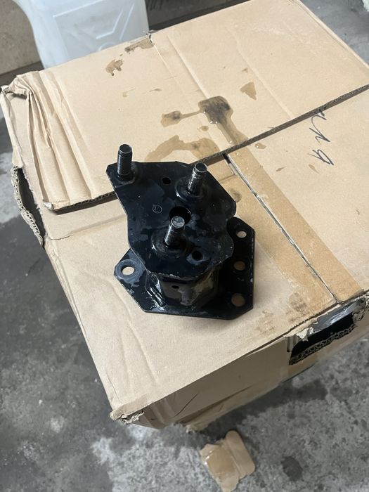 Кронштэйн крепления бампера