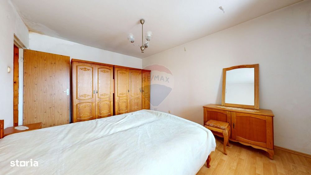Apartament cu 3 camere de vânzare în zona Centrala, Fagaras