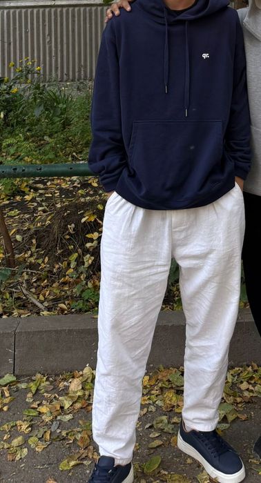 Белые брюки комфортние