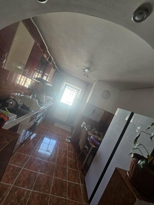 Apartament mobilat  3 camere si 2 bai sau schimb cu casa in sighet