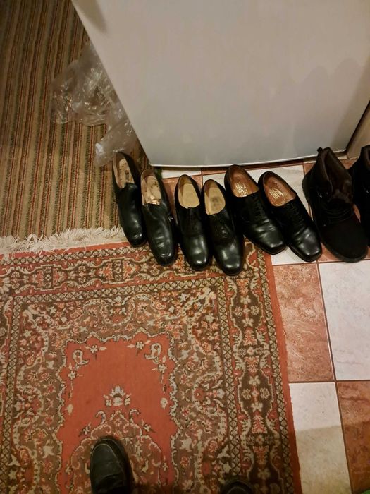 Vand 4 per. pantofi piele barbatesti, 2 ghete si bascheti