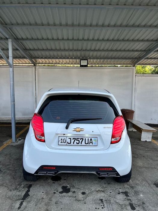 Срочно сотилади спарк