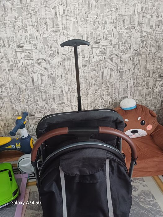 Продам новую коляску!